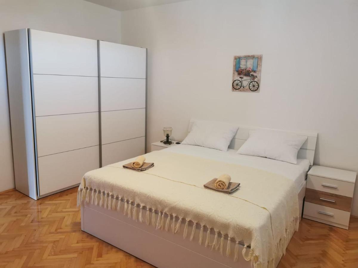 Apartments Sanja Povljana Εξωτερικό φωτογραφία