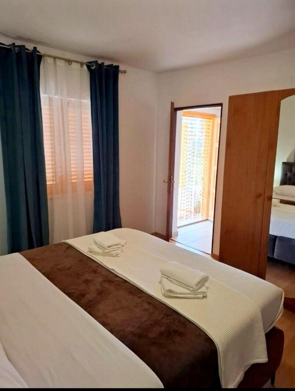 Apartments Sanja Povljana Εξωτερικό φωτογραφία