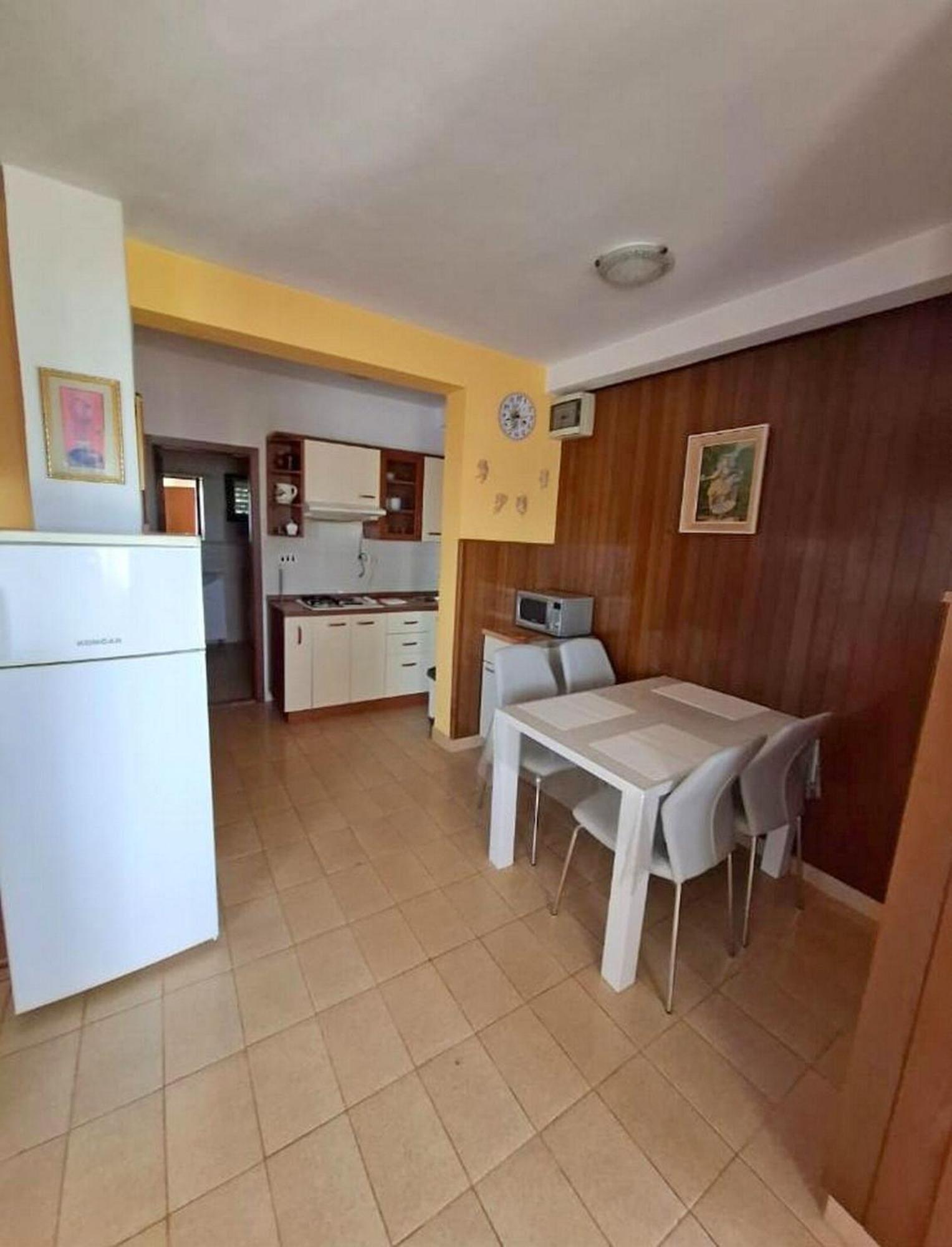 Apartments Sanja Povljana Εξωτερικό φωτογραφία