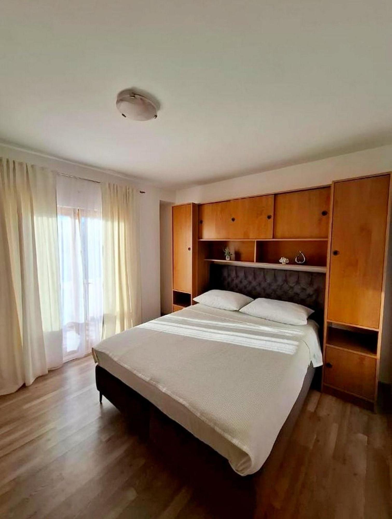 Apartments Sanja Povljana Εξωτερικό φωτογραφία