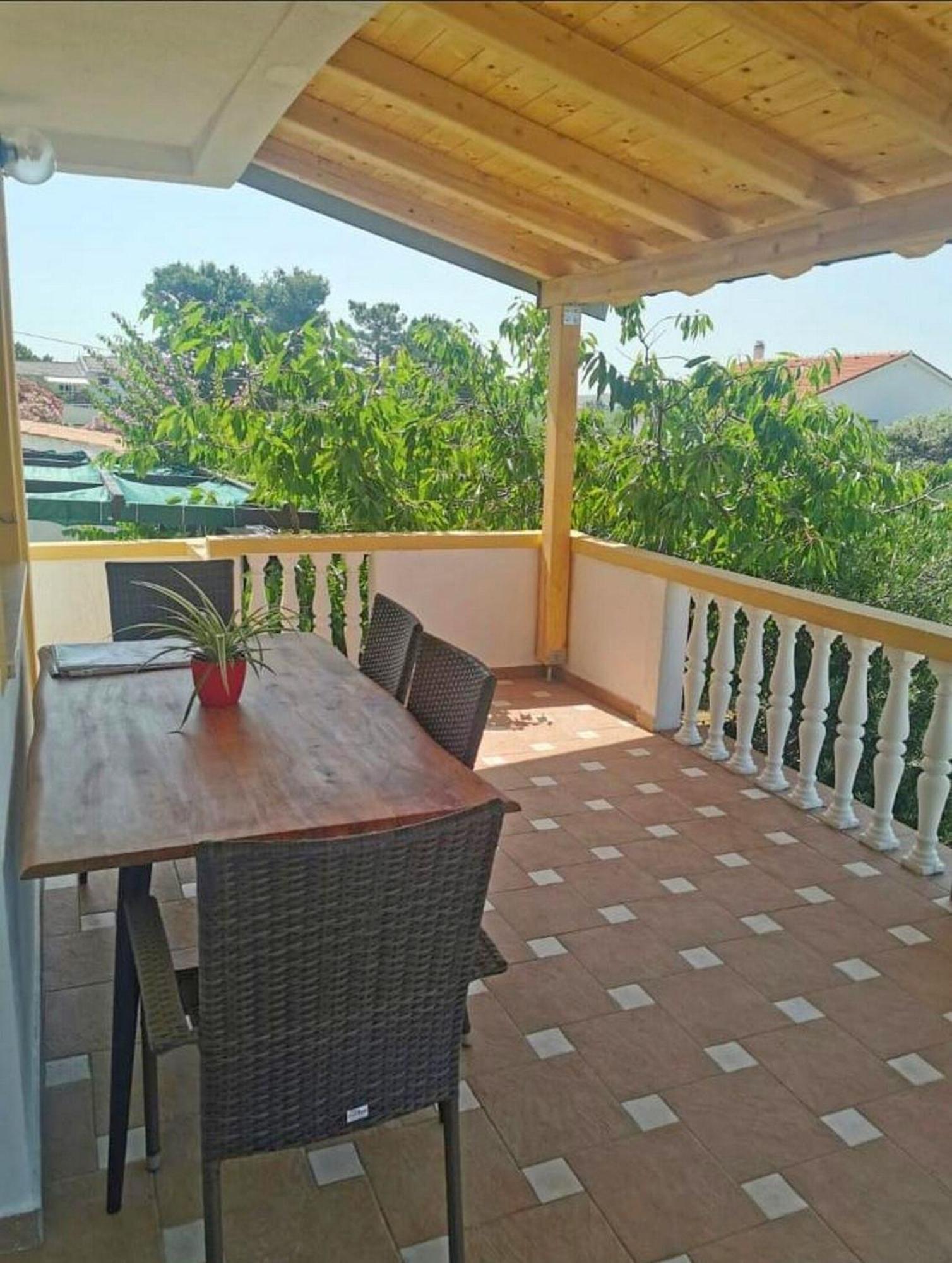 Apartments Sanja Povljana Εξωτερικό φωτογραφία