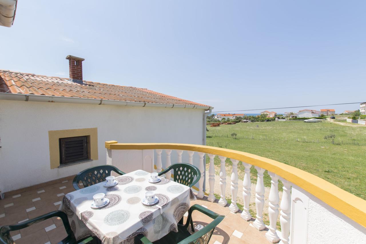 Apartments Sanja Povljana Εξωτερικό φωτογραφία