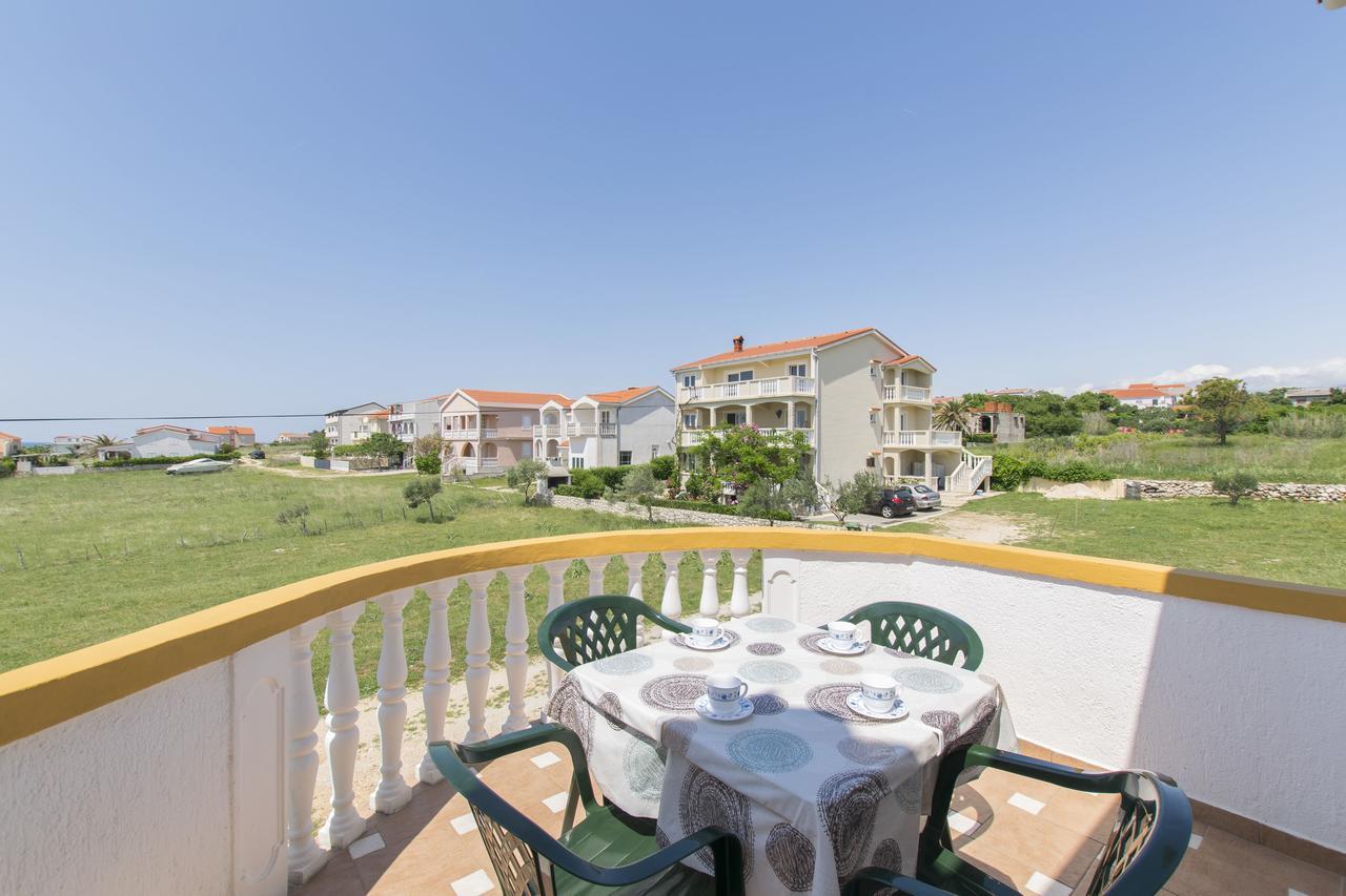 Apartments Sanja Povljana Εξωτερικό φωτογραφία