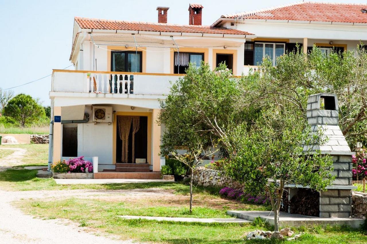 Apartments Sanja Povljana Εξωτερικό φωτογραφία