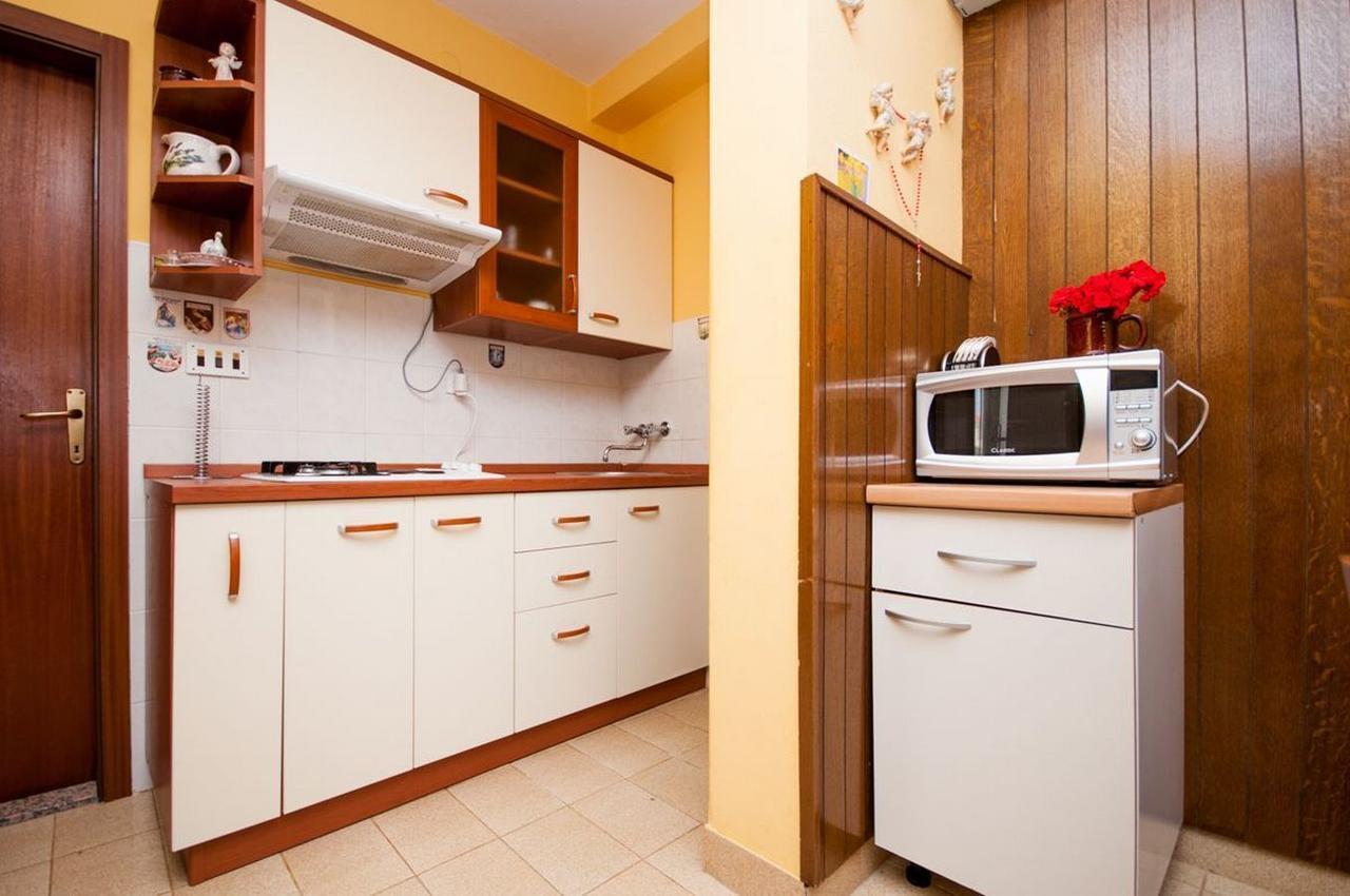 Apartments Sanja Povljana Εξωτερικό φωτογραφία